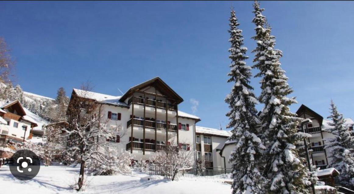 Residence Hotel Casa Metz Santa Cristina Val Gardena Exterior foto