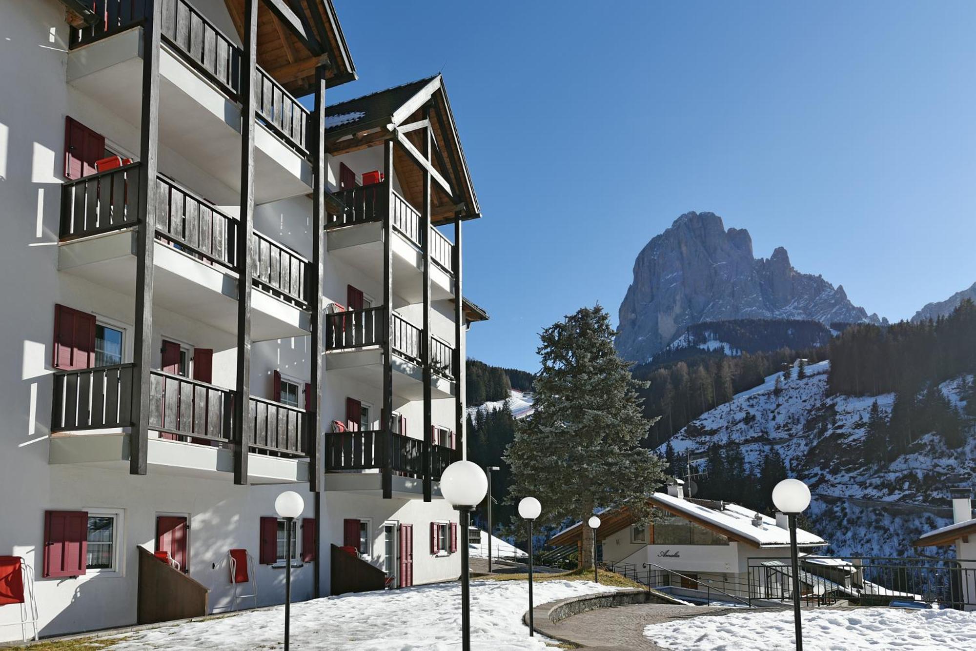 Residence Hotel Casa Metz Santa Cristina Val Gardena Exterior foto